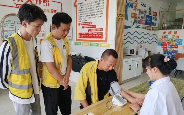 立盟策略 宁夏平罗县总工会将贴心关爱送到新就业形态劳动者身边